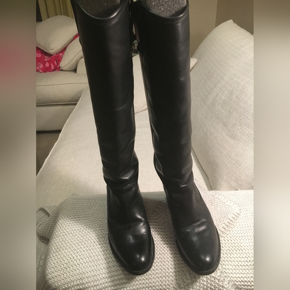 FRYE AND CO. Black Ankle Boots